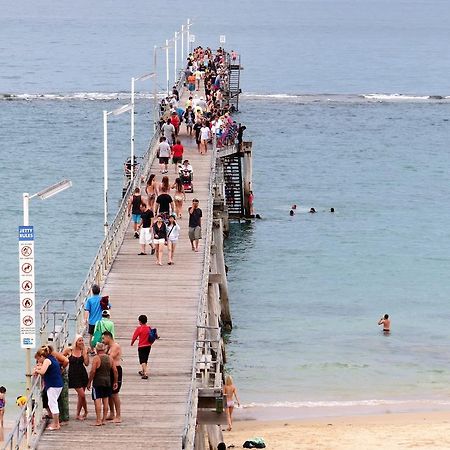 Апартаменты Mccloud House Port Noarlunga Экстерьер фото