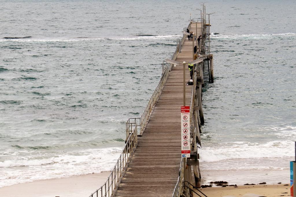 Апартаменты Mccloud House Port Noarlunga Экстерьер фото