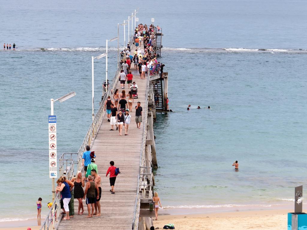 Апартаменты Mccloud House Port Noarlunga Экстерьер фото